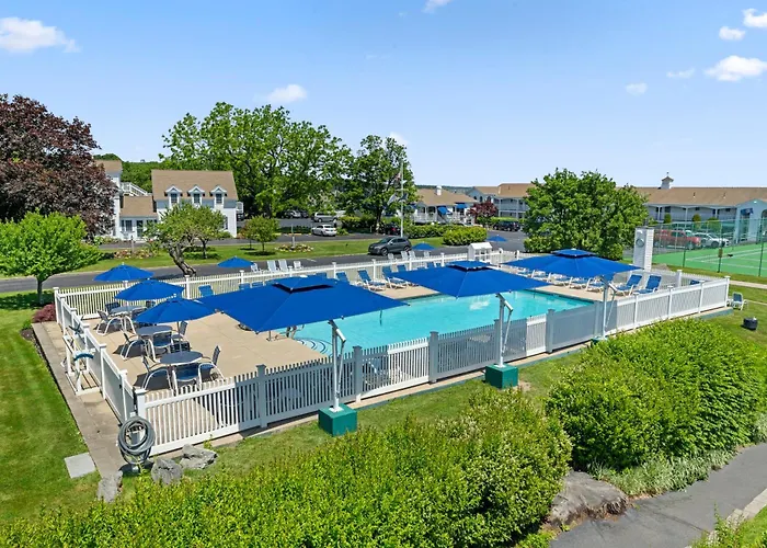 Sparhawk Oceanfront Resort