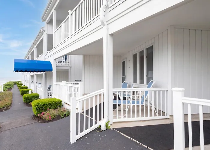 Sparhawk Oceanfront Resort